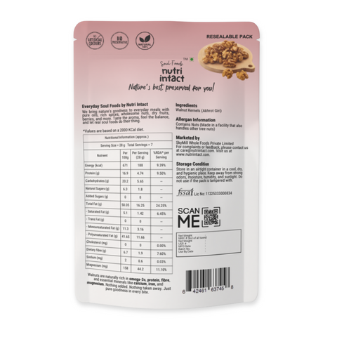 Finest American Walnut Kernel Halves | Crunchy, Nutty & Rich in Omega-3, Protein & Fibre | 100g Pack